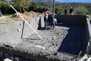 piscines béton corse