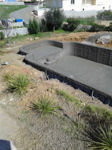 piscines béton corse