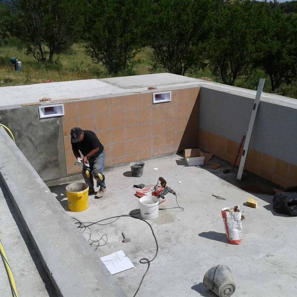 piscines béton corse