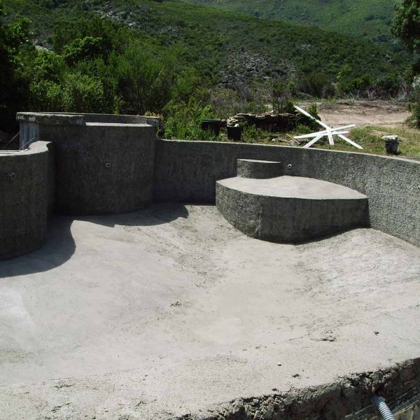 piscines béton corse