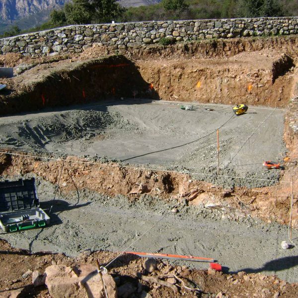 piscines béton corse