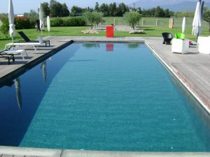 piscines béton corse