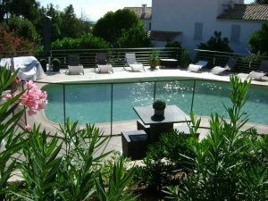 piscines béton corse