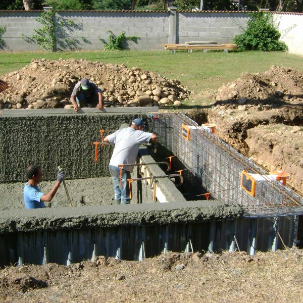 piscines béton corse