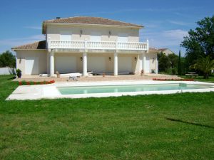 piscines béton corse